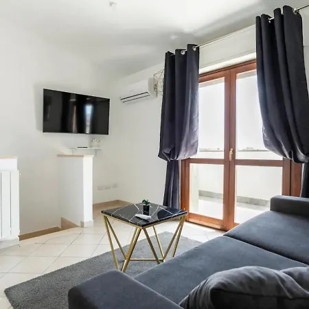 Coastal Serenity - 300mt From The Sea - Netflix Apartment *